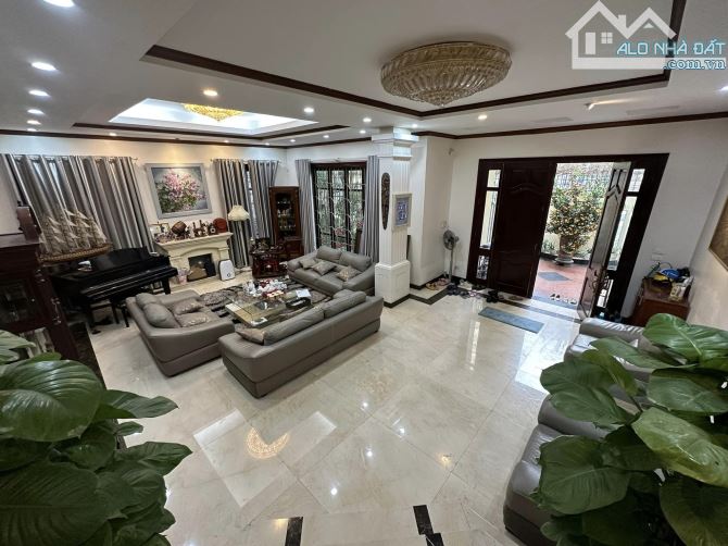 Chủ bán gấp căn biệt thự VIP Bùi Xuân Phái, Mỹ Đình 2, 125m2, 5 tầng chỉ nhỉnh 30 tỷ - 3