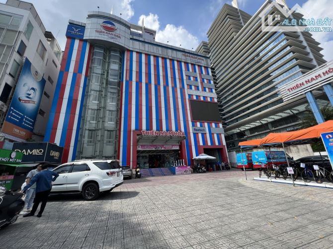 Building Mặt tiền Cách Mạng Tháng 8, P.6, Q.3- DT: 36x56m CN 1432m2 đất 2 Hầm 10 tầng . - 1