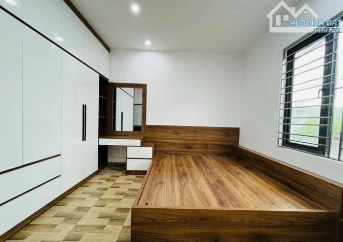 Bán Liền Kề Mậu Lương , Vị Trí Đắc Địa , 50m2 , Nhà Mới 5 Tầng , Kinh Doanh , Giá 9 Tỷ - 1