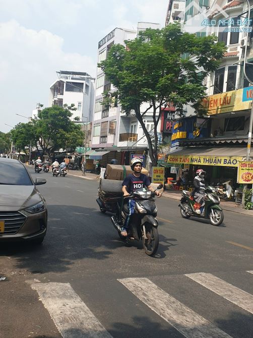 Cho Thuê Căn Góc 2MT Bà Huyện Thanh Quan + Rạch Bùng Binh, Phường 6, Quận 3 - 2