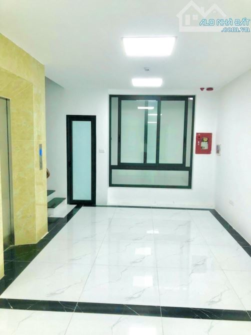 Bán nhà MẶT PHỐ quận Cầu Giấy, 85m x 9 tầng, THANG MÁY, VỈA HÈ, giá trên 20 tỷ - 2