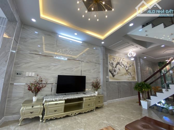 💥 Bán nhà khu sang 766 Lạc Long Quân – 4 x 20m, 5 tầng, giá 11.8 tỷ LT - 4