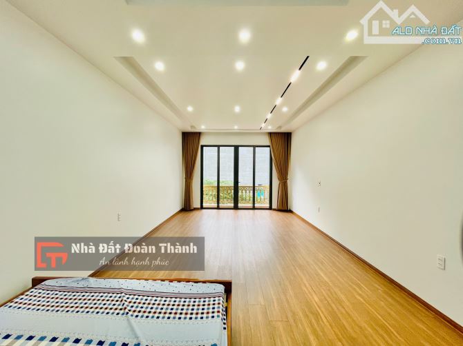 Nhà phố dân xây độc lập trung tâm phố Lê Hồng Phong - 4