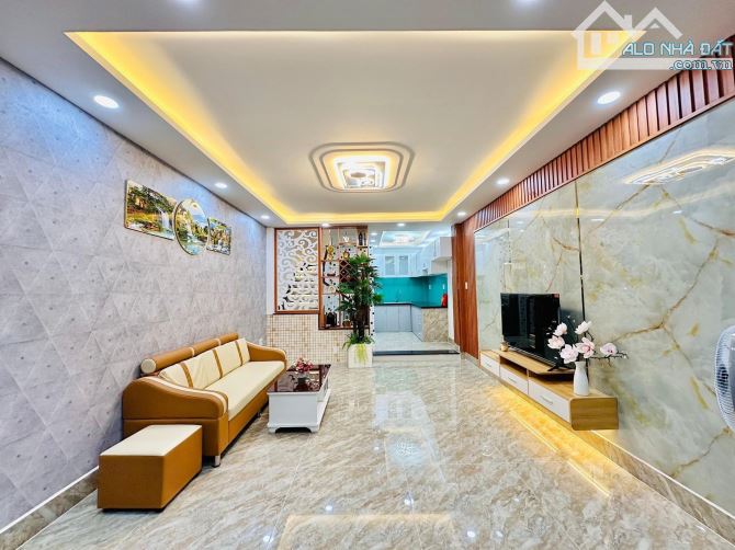 Bán nhà có dòng tiền cho thuê 12tr/ th ngay Nhất Chi Mai, Tân Bình Giá 2.3 tỷ. sổ riêng - 2