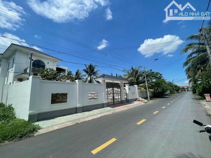 🏡 Ông Chú cần bán :  🌴Biệt thự số 62 đường Ngô Quốc Trị P1, TPTV ( Đi từ Phạm Ngủ Lão nằ - 5