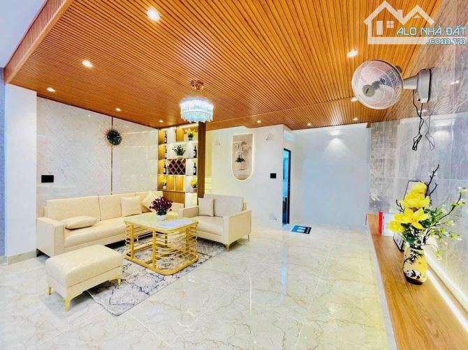 Cần bán nhà NGUYỄN THÔNG QUẬN 3, 50m2 - 4 tỷ 750, hẻm xe hơi thông thoáng, sổ hồng riêng - 8