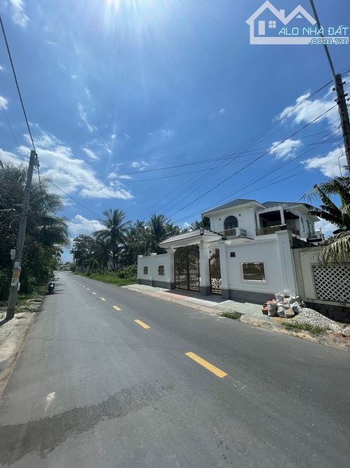 🏡 Ông Chú cần bán :  🌴Biệt thự số 62 đường Ngô Quốc Trị P1, TPTV ( Đi từ Phạm Ngủ Lão nằ - 9