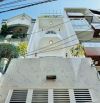 Bán gấp căn Trần Quang Diệu, Quận3, có sổ hồng riêng đường oto 4m, bán gấp giá 2 tỷ