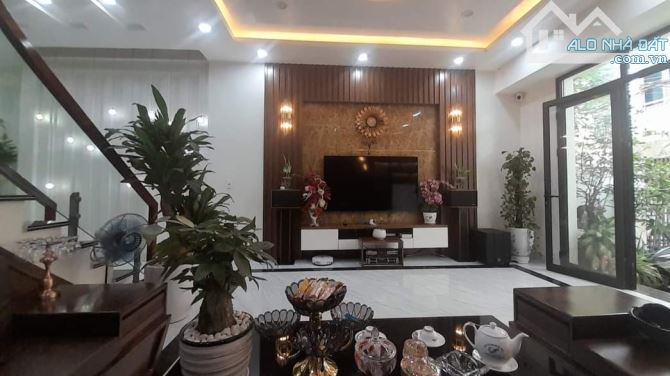 Bán nhà Nam Pháp, Đằng Giang, Ngô Quyền,  3 tầng, 96m2, 5,99 tỷ.