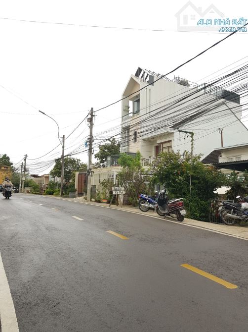 Lô đất liên kế đẹp như sân bóng MT Thi Sách 206m2 giá 18 tỷ