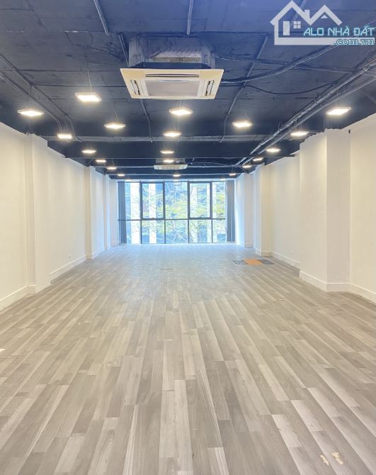 Cho thuê Văn phòng 120m2, 200m2 tại mặt phố Tuệ Tĩnh, Hai Bà Trưng, Hà Nội. T09/2024.