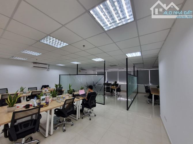 Cho thuê sàn văn phòng 330m2 tại tòa C1 Thành Công- Quận Ba Đình - 1