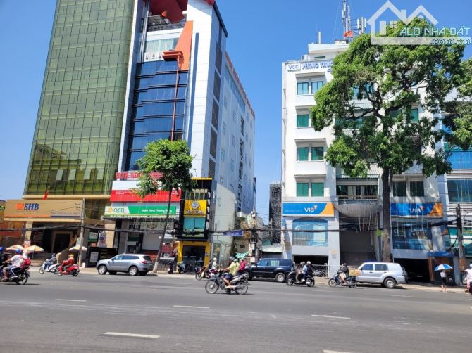 Cho thuê toà nhà ngang 14m Mặt tiền Đại lộ Hòa Bình, Ninh Kiều, Cần Thơ - 1