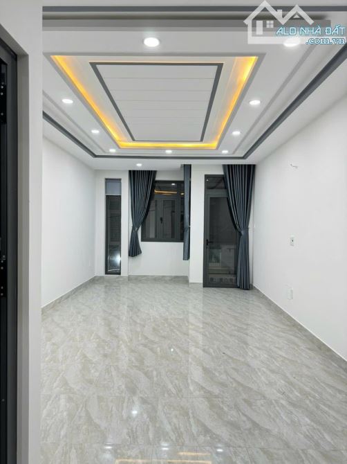 Mặt tiền Nguyển Xí 4x20 khúc 2 chiều gần vincom giá 14,9 tỷ tl - 1