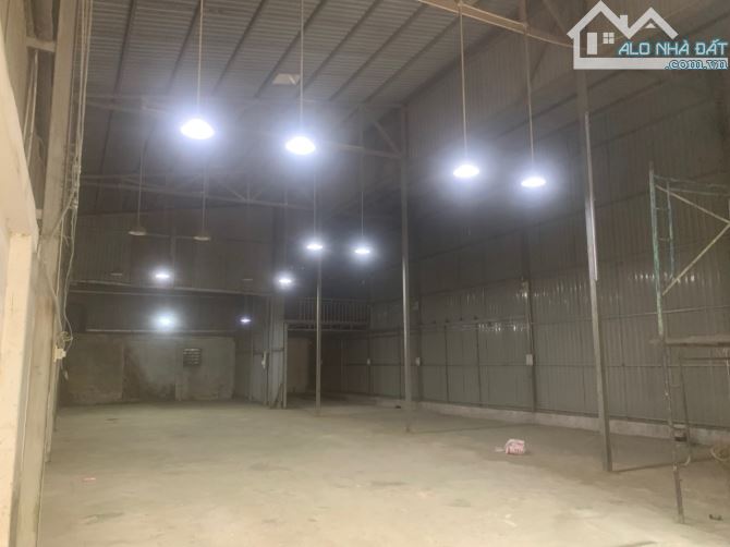 Cho thuê kho xưởng 400m2 phường Thạnh Xuân, Q12 - 2