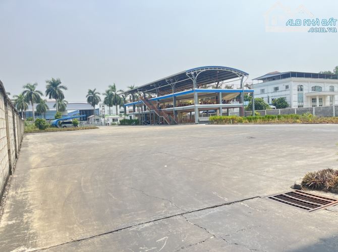 Cho thuê kho giá rẻ 5000m2 (xd: 3600m2) KCN Đức Hòa Hạ. PCCC tự động, nền Epoxy. Giá 190tr - 2