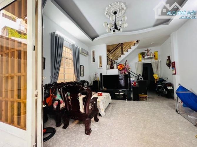 Nhà Ngay Galaxy Nguyễn Văn Quá - Sát Chợ Cầu - 6,3x27m - 170m2 - chỉ 6,29 Tỷ - 2