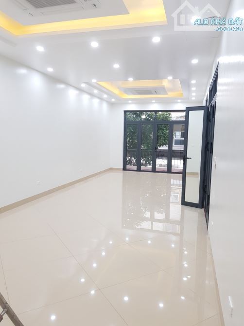 Cho thuê nhà biệt thự Vinaconex3,trung văn,nam từ liêm,200m2,4 tầng mt10m giá rẻ 35tr/th - 3