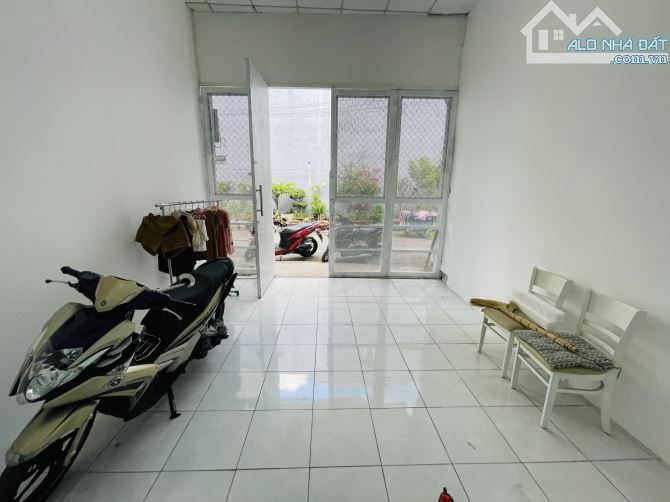 Hẻm Xe Tải Trường Chinh, Tân Bình - Gần 90M2 - Khu Cao Tầng - 3