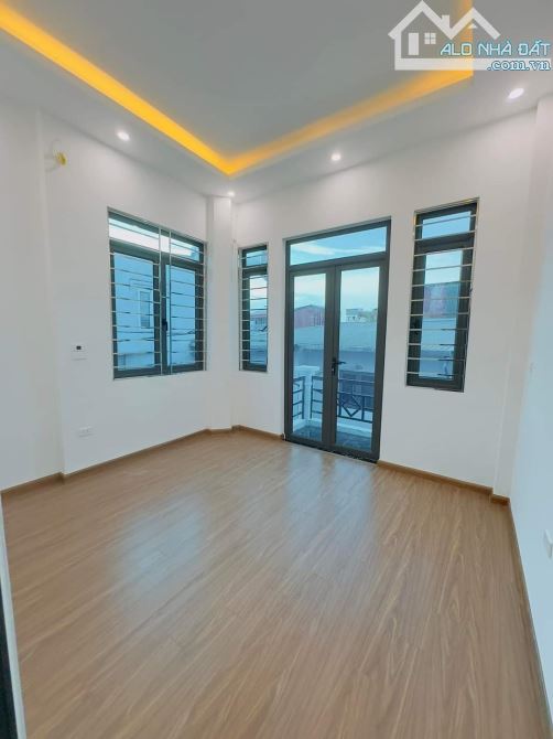 Bán nhà  lô góc Tân Khai ngõ nông sát phố 47m2* 4T  giá  5.9 tỷ Hoàng Mai - 3