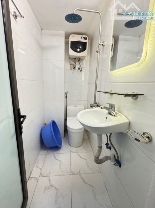 Bán nhà Văn Cao- Ba Đình, 31m2, 5 tầng, giá 4,35 tỷ - 4