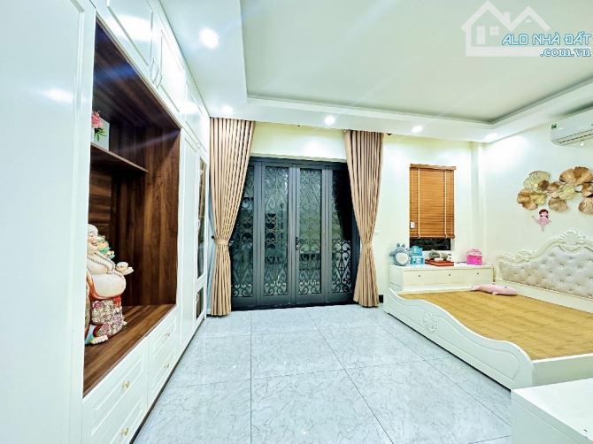 BÁN GẤP, P/LÔ GIẢI PHÓNG, Ô TÔ VỈA HÈ - KINH DOANH, DT 116m2, MT 5m, GIÁ 17 TỶ - 4