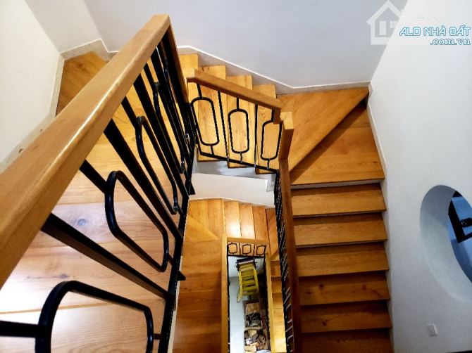 Bán nhà 3 tầng diện tích 135m2 gần đường Hoàng Diệu giá chỉ 7.x tỷ. - 4