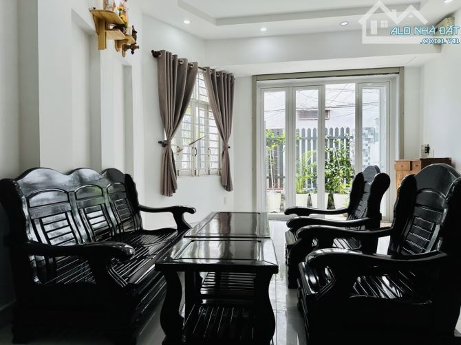 Nhà riêng hẻm 2889 Phạm Thế Hiển P. 7 Q. 8. DT: 5 m * 18 m. 85,6 m2. SHR. Hẻm 3,5 m. - 5