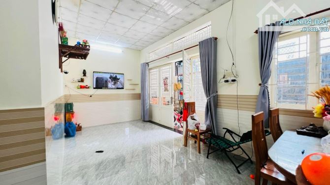 Nhà bán P.Trung Dũng 94m2 giá 2,6 tỷ tặng toàn bộ nội thất hẻm 3 gác 2 phòng ngủ sổ sẵn - 6
