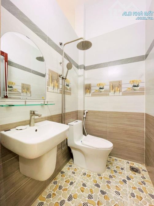 Nhà mới Bến Vân Đồn, Quận 4. Full nội thất, DT: 60m2, Giá: 3tỷ6. Còn thương lượng. - 8