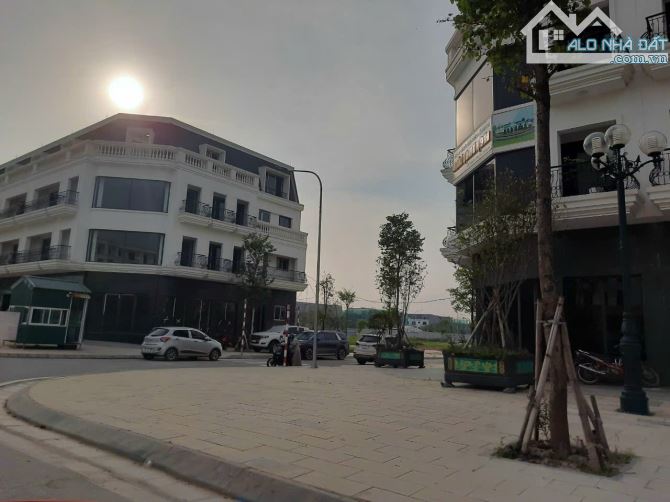 Shophouse vốn hơn 1 tỷ, ngay trung tâm thủ phủ công nghiệp, gần SamSung thái nguyên