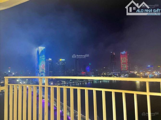 Siêu Phẩm, Cần bán căn hộ 2PN 71m2 tầng 19 View Sông Hàn, ngắm pháo hoa, trung tâm Đà Nẵng