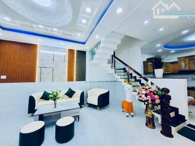 Bán nhà Mặt tiền Nguyễn Công Trứ, biển Mỹ Khê Sơn Trà Đà Nẵng. 130m2, 2 tầng . Giá 11.x tỷ