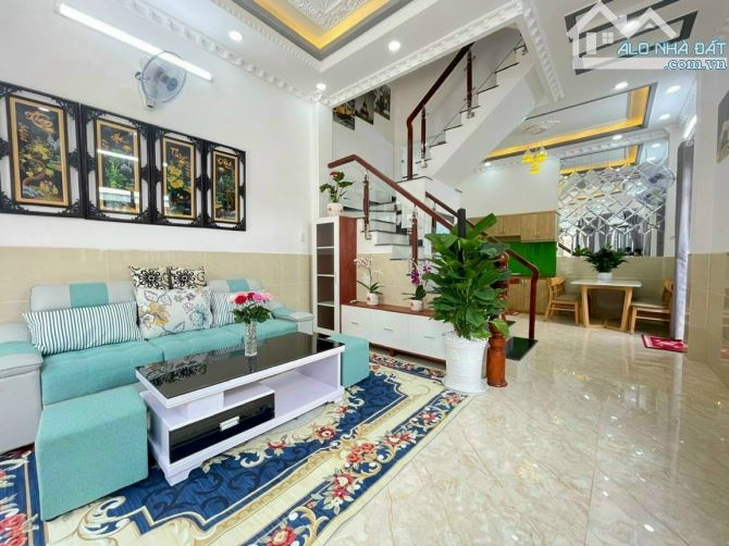 Góc 2 mặt tiền, nhà 4 tầng, nội thất đẹp đường Đào Tông Nguyên - 1