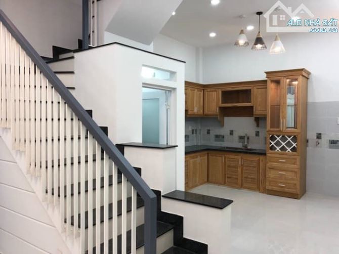 Nhà hẻm thông Hậu Giang 22m2, 2 tầng BTCT  2PN khu yên tĩnh sạch sẽ - 1