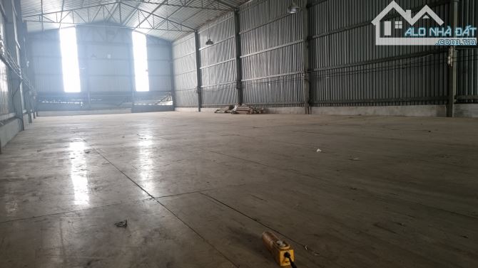 Cho thuê kho 1100m2 ở Tân Tạo A, Bình Tân. Đường Container, nền Epoxy, điện 3fa. Giá 70 tr - 2