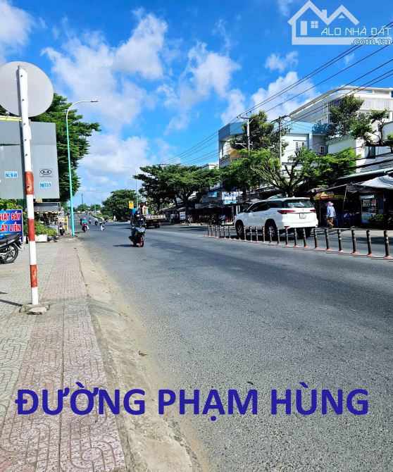 Bán nhà mặt tiền đường Phạm Hùng, Phường 9, Vĩnh Long