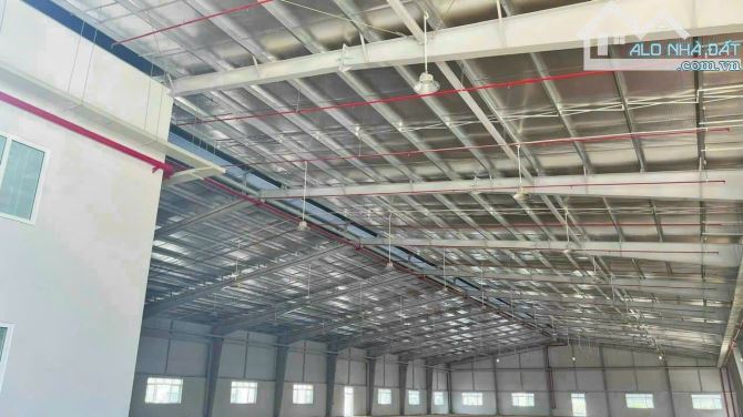 Cho thuê 2100m2 Xưởng Tân Uyên , PCCC tự động xưởng mới giá rẻ