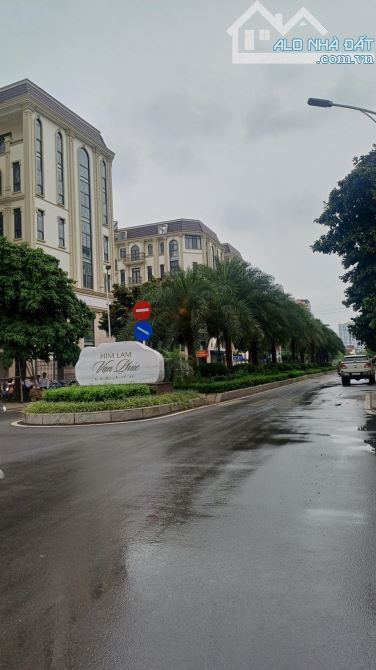 Bán Nhà Vạn Phúc Hà Đông 50m2 5 Tầng MT5m Gần Him Lam Vạn Phúc Phân Lô Vỉa hè KD.