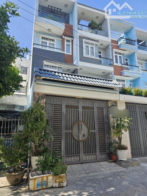 Bên Sông Hiệp Bình Chánh Hiếm Nhà Bán