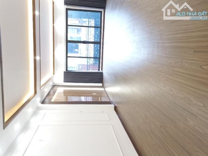 Bán gấp, 7 tầng thang máy, ô tô kinh doanh Trương Định, DT 70m2, Nhỉnh 14 tỷ