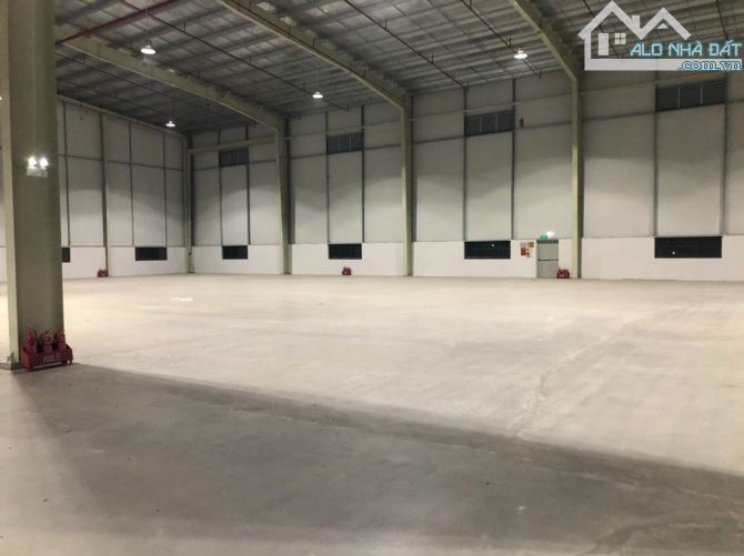 Cho thuê 9500m2 Kho xưởng tại Ngọc Long,Yên Mỹ.Pháp lý đầy đủ.FDI đăng kí.