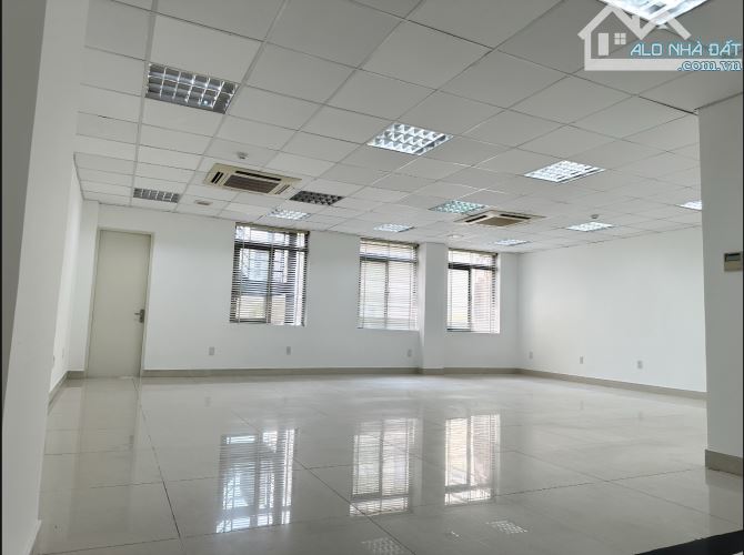 Văn Phòng 60m2, MT Võ Văn Tần, P.6, Quận 3