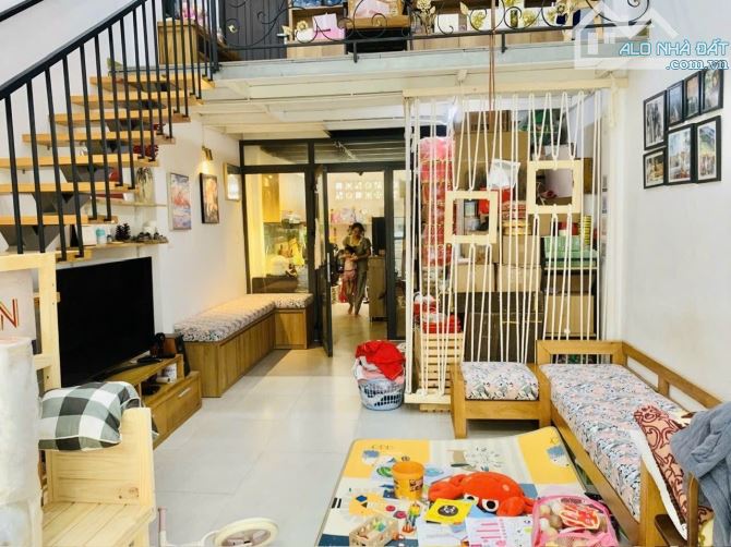 Cần Tiền Bán Gấp Trong Tháng Nhà Trần Quang Cơ 54m2 2T 2PN Chỉ 3.x Tỷ TL