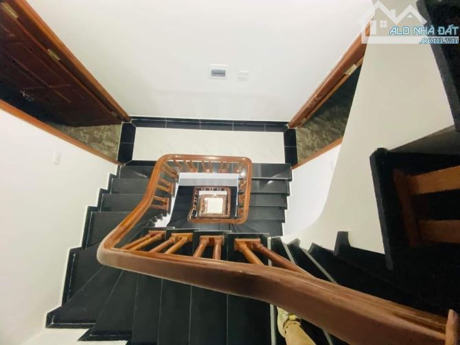 Cần bán liền kề Ngô Thì Nhậm, Hà Đông 49m2, giá 11,4 tỷ