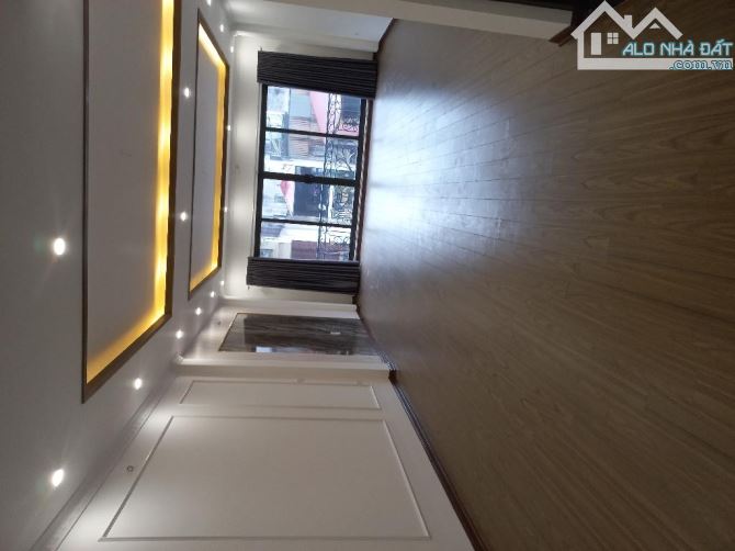 Bán gấp, 7 tầng thang máy, ô tô kinh doanh Trương Định, DT 70m2, Nhỉnh 14 tỷ - 1