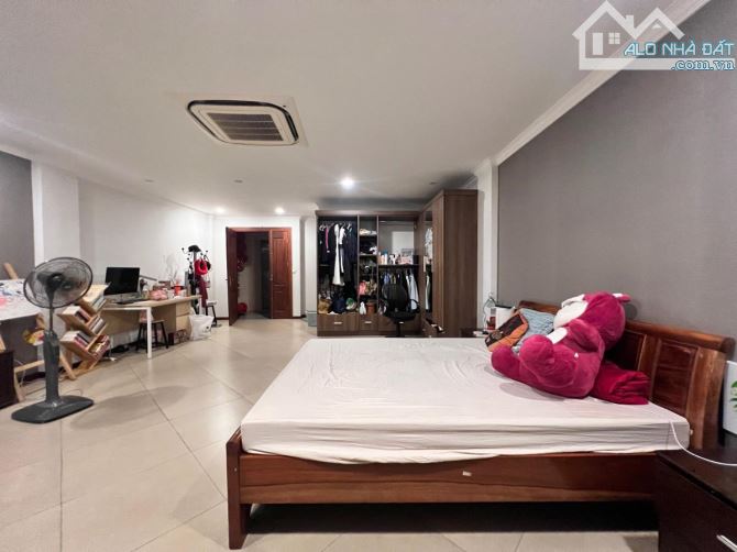 Bán nhà mặt phố 48m2 x 5T Nguyễn Phong Sắc, 2 mặt ô tô, kinh doanh, vỉa hè, Chỉ 16 tỷ Cầu - 1
