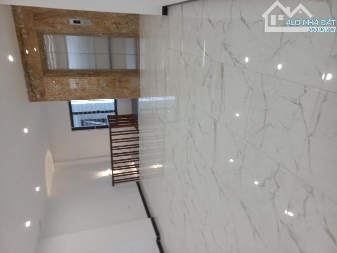 Bán gấp, 7 tầng thang máy, ô tô kinh doanh Trương Định, DT 70m2, Nhỉnh 14 tỷ - 2
