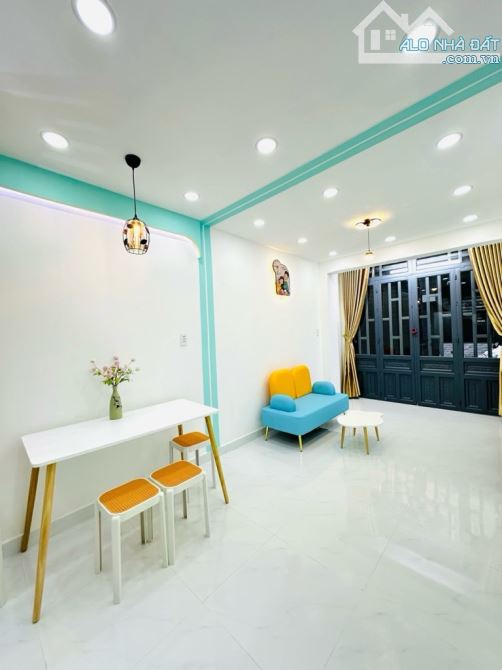 Nhà Bán Ngay Nguyễn Sơn - 22m² - 2 Tầng - Nhà Mới - Hẻm 4m thông - Tân Phú - 2.63 Tỷ TL - 2