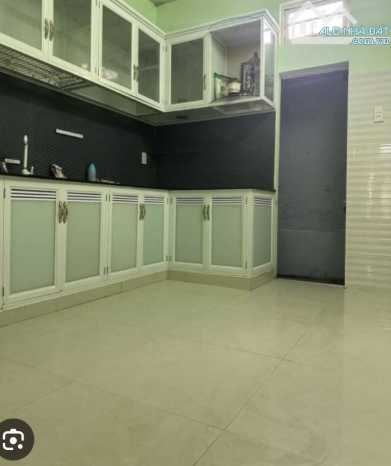 Bán nhà C4 Yên Nghĩa, Hà Đông, 42m2, 2 ngủ, đường rộng ôtô đỗ cửa, trung tâm, giá rẻ - 2